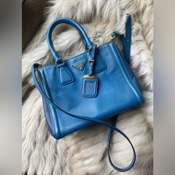🩵Prada🩵 mini bicolor Galleria saffiano leather blue two tone gold crossbody bag - Picture 3 of 8
